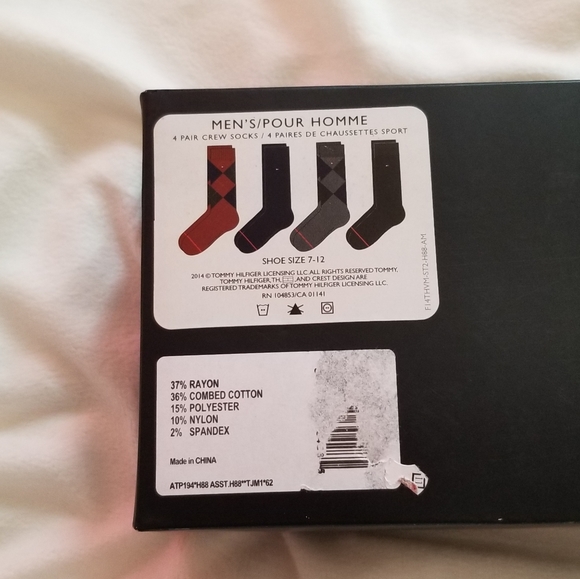 tommy hilfiger 4 pair crew socks - Picture 2 of 2